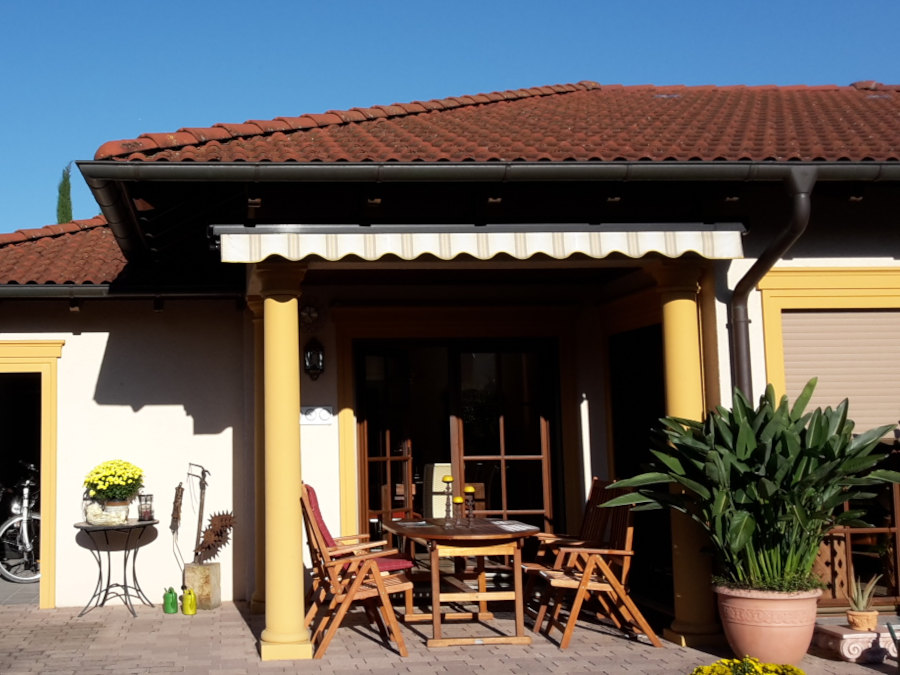 Referenzbild Markisen & Senkrechtmarkisen