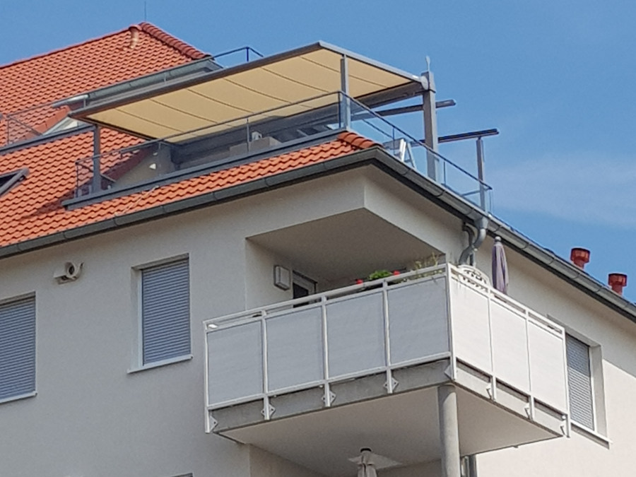 Referenzbild Markisen & Senkrechtmarkisen