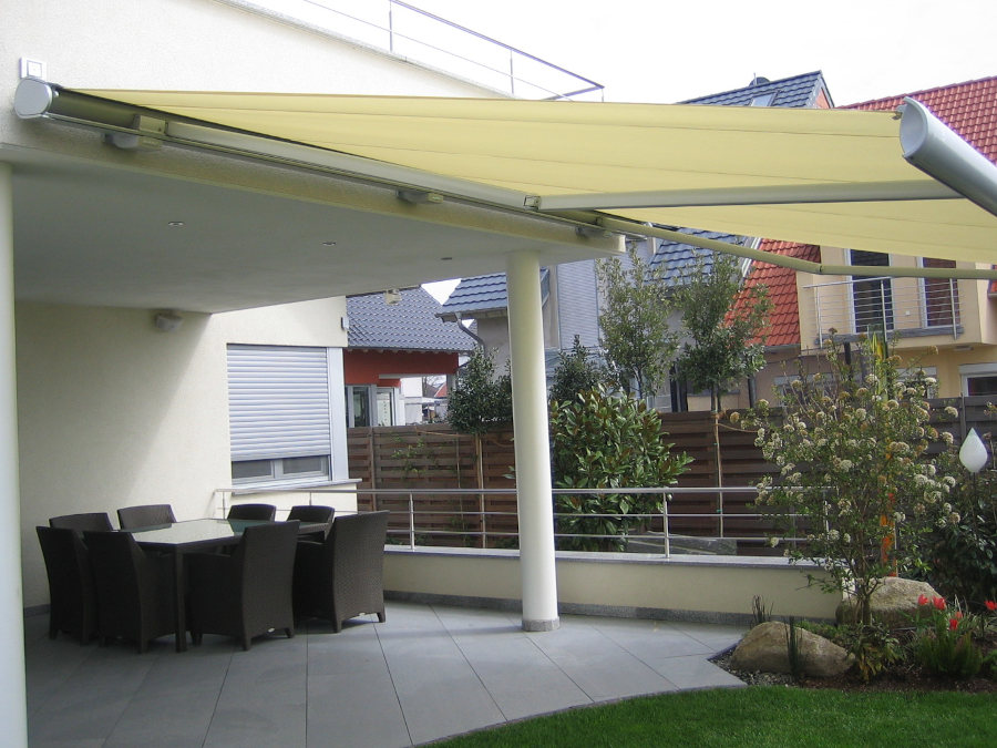 Referenzbild Markisen & Senkrechtmarkisen